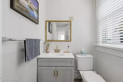 912 W Church Street, Elizabeth City, NC 27909 - Photo 17