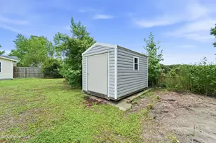 130 Tanglewood Dr, Jacksonville, NC 28540 - Photo 7
