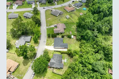 130 Tanglewood Drive, Jacksonville, NC 28540 - Photo 33