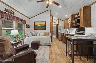 243 Jonquil Woods Rd, Franklin, NC 28734 - Photo 7