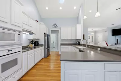 1013 Barkentine Drive, New Bern, NC 28560 - Photo 33