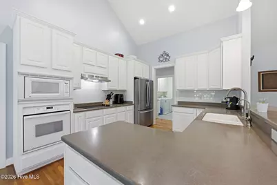 1013 Barkentine Drive, New Bern, NC 28560 - Photo 21