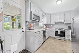 4332 Lakeside Dr, Fayetteville, NC 28311 - Photo 9