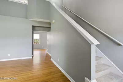 103 Briar Hollow Drive, Jacksonville, NC 28540 - Photo 5