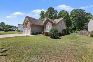 143 Fawnbrook Dr, Four Oaks, NC 27524 - Photo 5