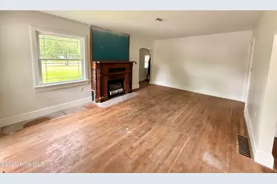 301 W Harper Street, Snow Hill, NC 28580 - Photo 13