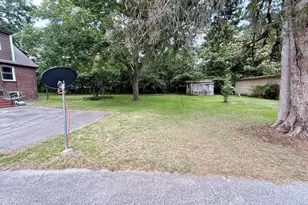 301 W Harper St, Snow Hill, NC 28580 - Photo 15