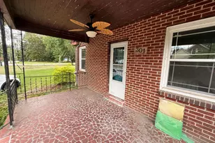 301 W Harper St, Snow Hill, NC 28580 - Photo 9