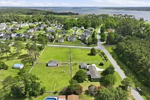 626 W Firetower Rd, Swansboro, NC 28584 - Photo 47