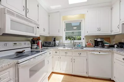626 W Firetower Road, Swansboro, NC 28584 - Photo 17