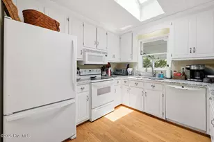 626 W Firetower Rd, Swansboro, NC 28584 - Photo 15