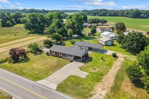 2029 W Nc 403 Hwy, Faison, NC 28341 - Photo 23
