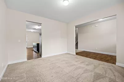 115 Mittams Point Drive, Jacksonville, NC 28546 - Photo 5