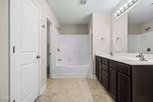 115 Mittams Point Dr, Jacksonville, NC 28546 - Photo 33