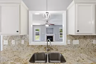 2206 Foster Gwin Ln, Fayetteville, NC 28304 - Photo 15