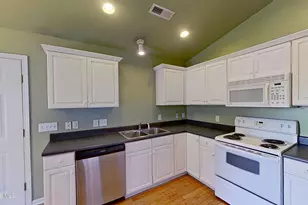 627 Tabor Ln, Wilmington, NC 28405 - Photo 7