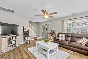108 River Bluff Dr, Jacksonville, NC 28540 - Photo 7