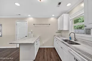 18 Hampton Dr, Castle Hayne, NC 28429 - Photo 11
