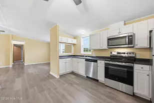 405 Lynchfield Dr, New Bern, NC 28560 - Photo 3