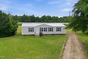 405 Lynchfield Dr, New Bern, NC 28560 - Photo 19