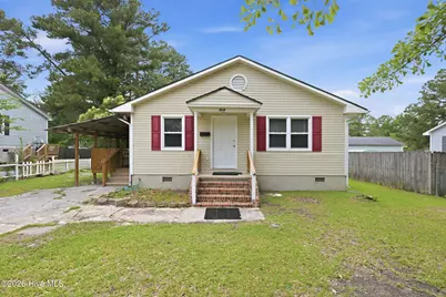 913 Fort Totten Drive, New Bern, NC 28560 - Photo 1