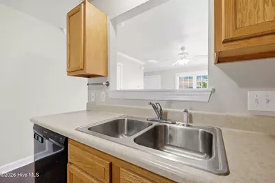 404 Springwood Drive, Jacksonville, NC 28546 - Photo 13