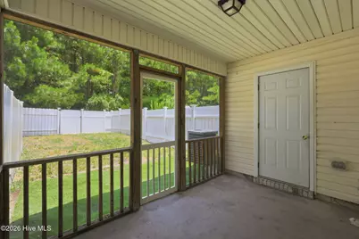 404 Springwood Drive, Jacksonville, NC 28546 - Photo 31