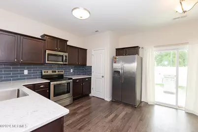 530 Oyster Rock Lane, Sneads Ferry, NC 28460 - Photo 9