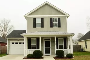 106 Thompson St, Jacksonville, NC 28540 - Photo 1