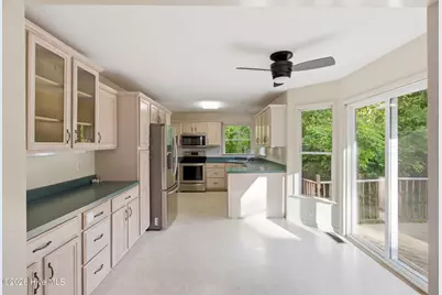 1707 Caracara Drive, New Bern, NC 28560 - Photo 5