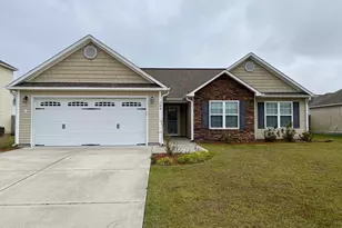704 Radiant Dr, Jacksonville, NC 28546 - Photo 1