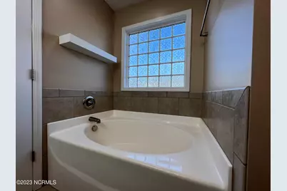 704 Radiant Drive, Jacksonville, NC 28546 - Photo 15