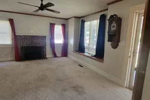 329 E 11th St, Washington, NC 27889 - Photo 11