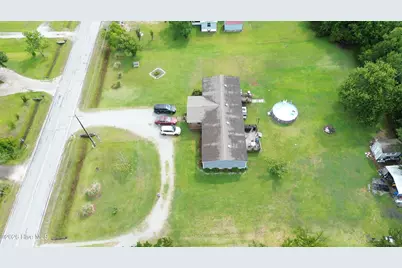 662 Straits Road, Gloucester, NC 28528 - Photo 9