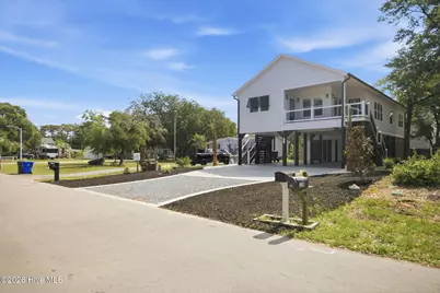 112 NE 65th Street, Oak Island, NC 28465 - Photo 33