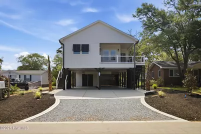 112 NE 65th Street, Oak Island, NC 28465 - Photo 5