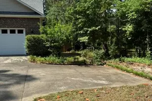 111 Michael Ln, Aberdeen, NC 28315 - Photo 3
