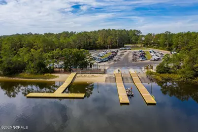 4002 Barnes Bluff Drive SE, Southport, NC 28461 - Photo 15