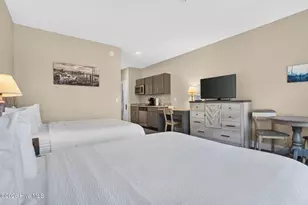 702 E Moore St, Southport, NC 28461 - Photo 5