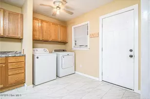 437 N Caledonia Rd, Laurinburg, NC 28352 - Photo 5