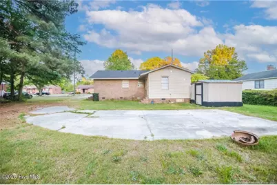 437 N Caledonia Road, Laurinburg, NC 28352 - Photo 21