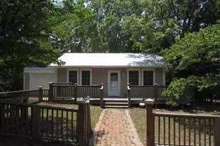 305 Summit St, Aberdeen, NC 28315 - Photo 1