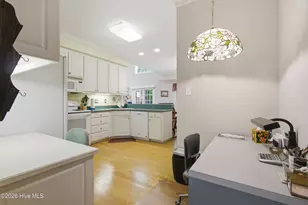 1010 Devonshire Dr, Trent Woods, NC 28562 - Photo 15