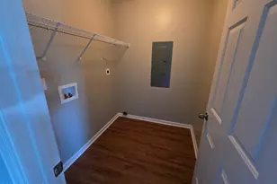407 John Deere Ct, Richlands, NC 28574 - Photo 7