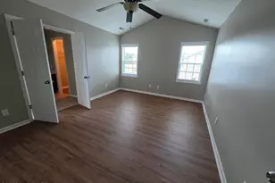 407 John Deere Ct, Richlands, NC 28574 - Photo 11