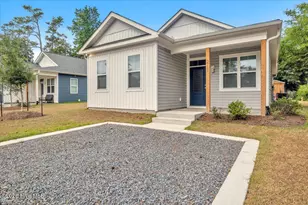 211 NE 78th St, Oak Island, NC 28465 - Photo 3