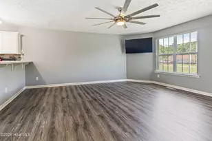3529 Singletary Church Rd, Lumberton, NC 28358 - Photo 5