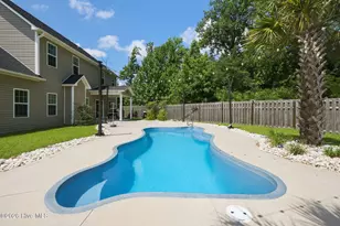 302 Seaglass Ct, Swansboro, NC 28584 - Photo 3