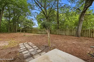400 Dogwood Ln, Wilmington, NC 28409 - Photo 23