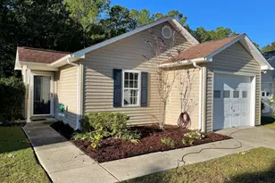 3719 Elizabeth Ave, New Bern, NC 28562 - Photo 1